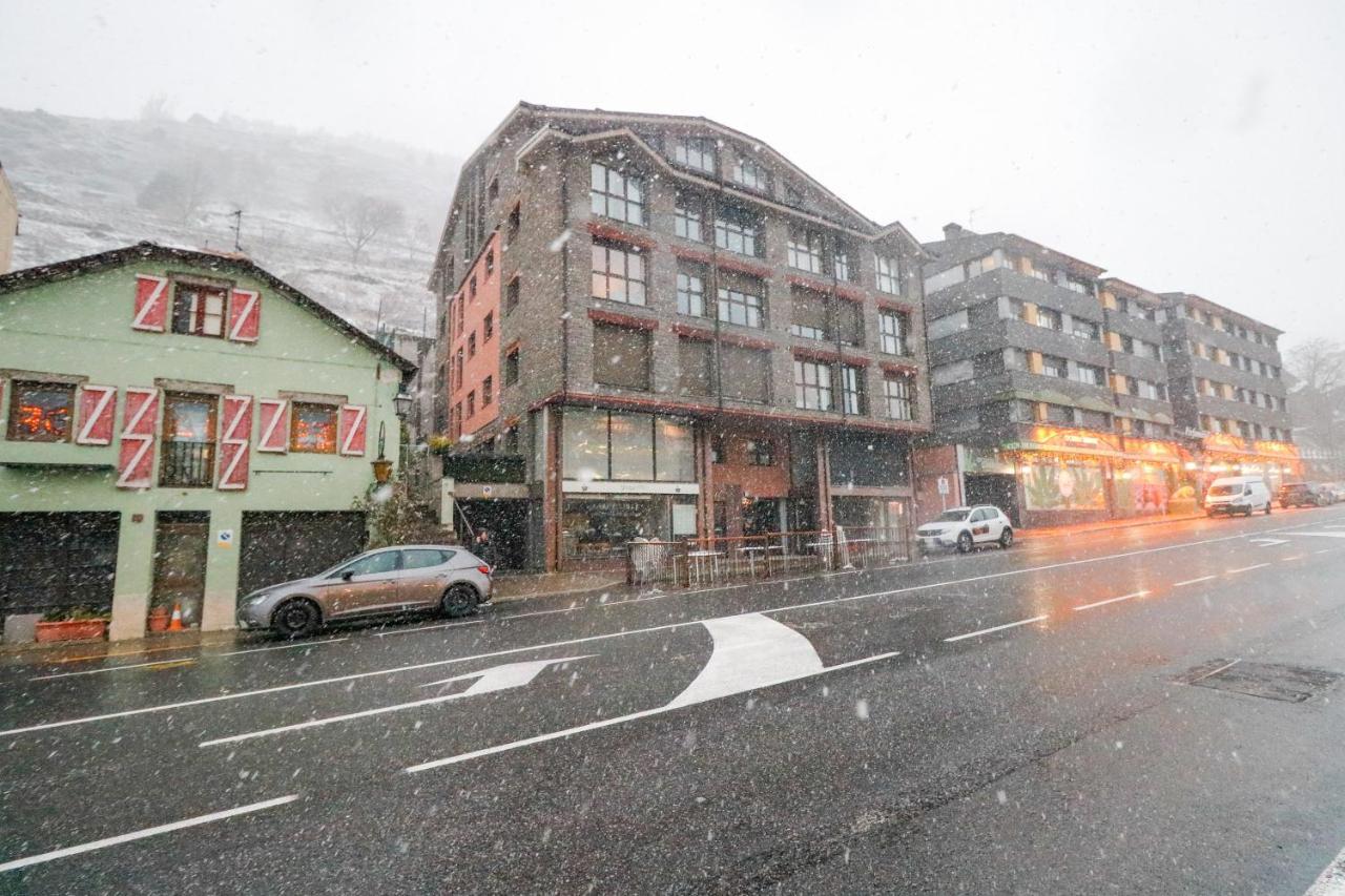 Apartamentos Degas Mikka 3000 El Tarter Luaran gambar